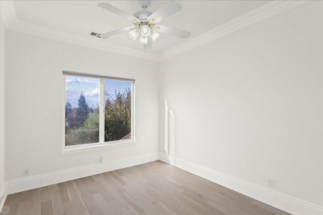 9624 Gray Fox Ct, Oakdale, CA 95361