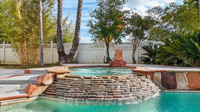 9624 Gray Fox Ct, Oakdale, CA 95361