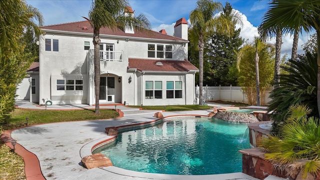 9624 Gray Fox Ct, Oakdale, CA 95361