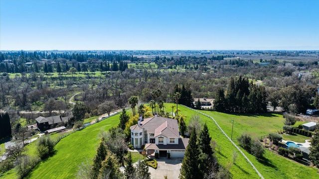 9624 Gray Fox Ct, Oakdale, CA 95361