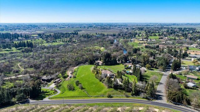 9624 Gray Fox Ct, Oakdale, CA 95361