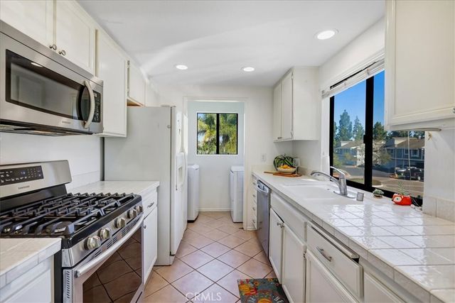75 Cambria, Aliso Viejo, CA 92656