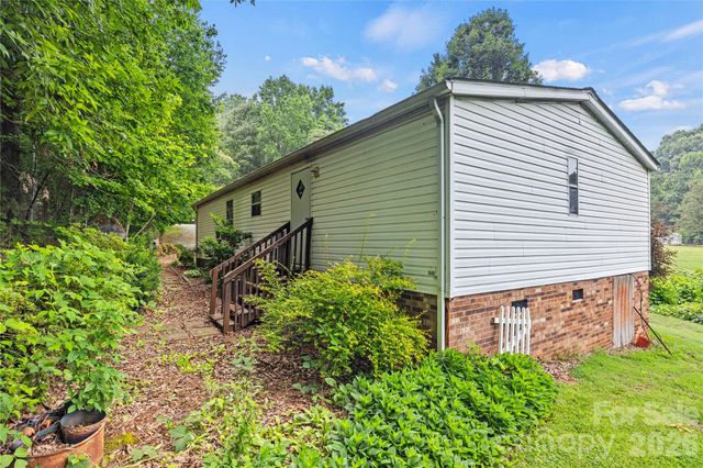 323 Carlyle Road, Troutman, NC 28166