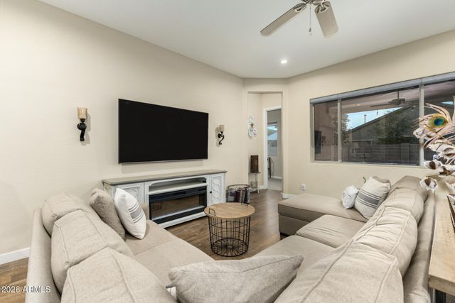 3922 E MIA Lane, Gilbert, AZ 85298