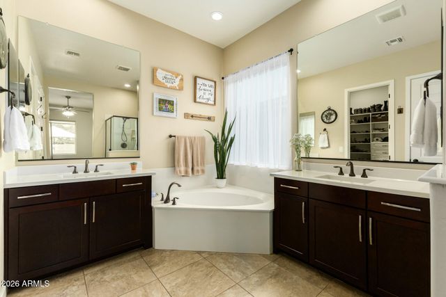 3922 E MIA Lane, Gilbert, AZ 85298