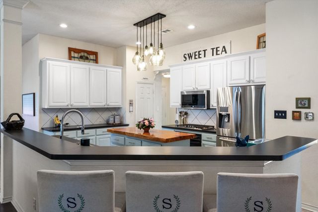2305 Laura Elizabeth Trail, Mansfield, TX 76063
