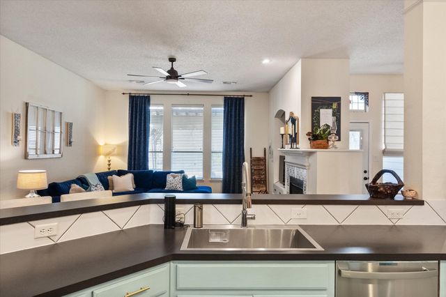 2305 Laura Elizabeth Trail, Mansfield, TX 76063