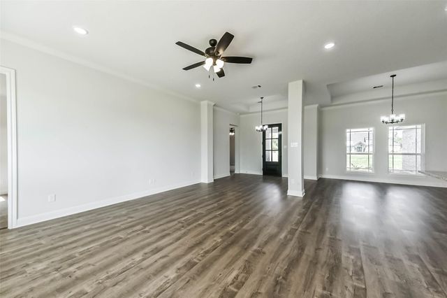 6427 Tomahawk Drive, Baytown, TX 77523