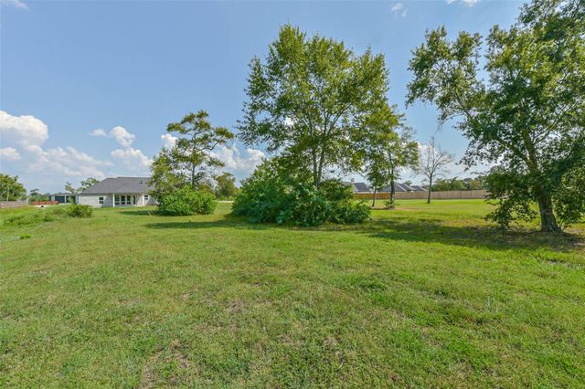 6427 Tomahawk Drive, Baytown, TX 77523
