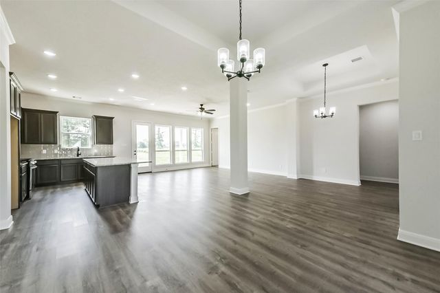 6427 Tomahawk Drive, Baytown, TX 77523