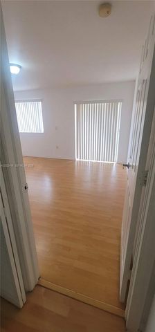 10648 NW 87th Ct 10648, Hialeah Gardens, FL 33018
