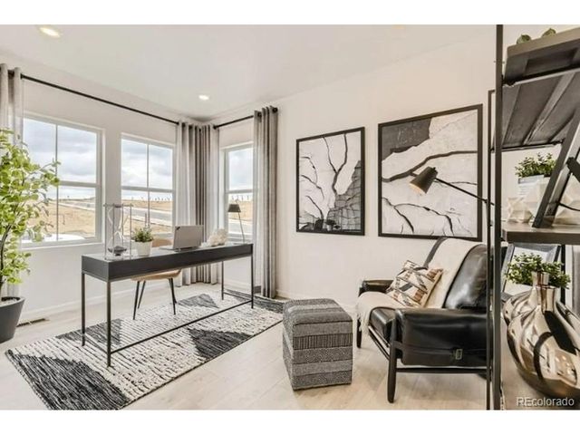 16847 W 92nd Dr, Arvada, CO 80007