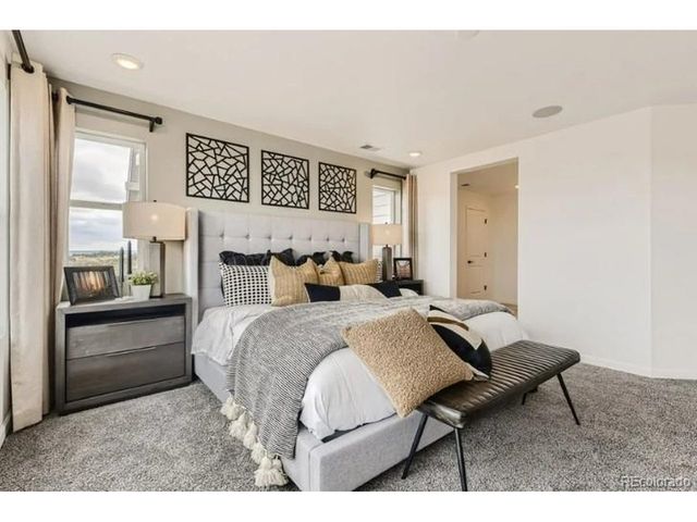 16847 W 92nd Dr, Arvada, CO 80007