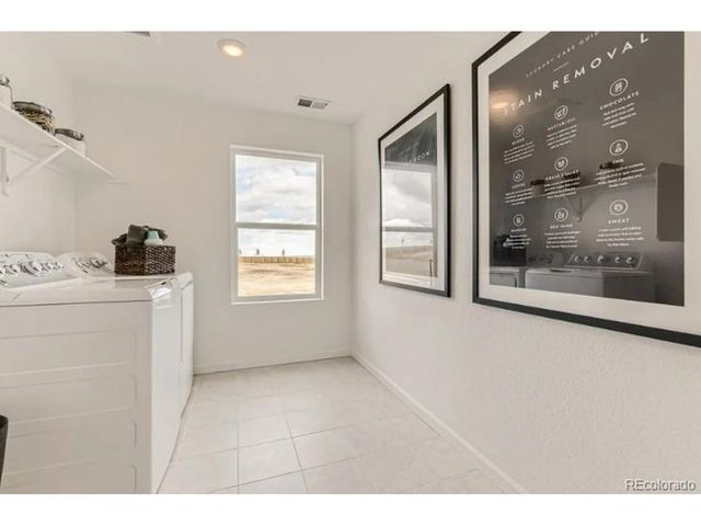 16847 W 92nd Dr, Arvada, CO 80007