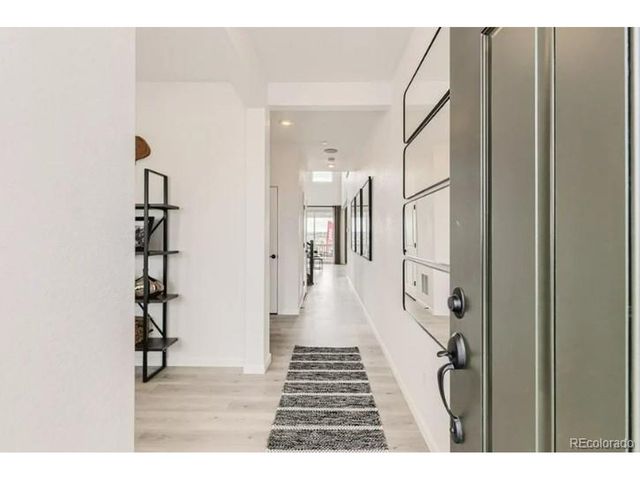 16847 W 92nd Dr, Arvada, CO 80007