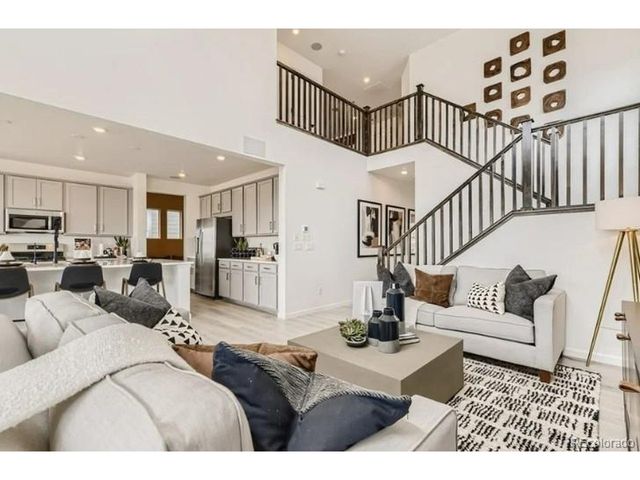16847 W 92nd Dr, Arvada, CO 80007