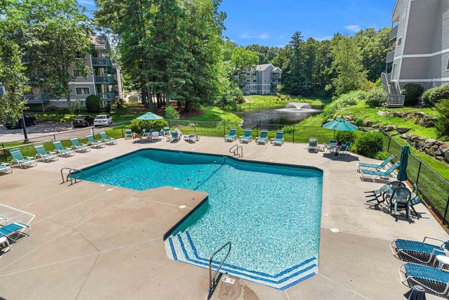 21 Foxglove Court, Nashua, NH 03062