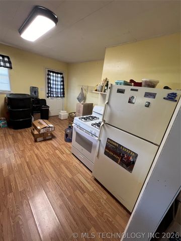 451365 E 976 Road, Vian, OK 74962