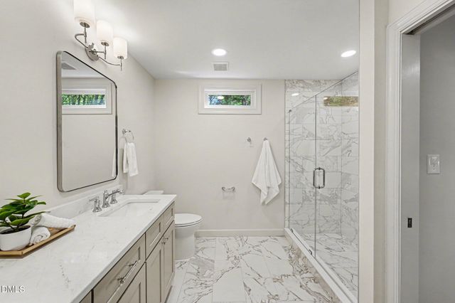 601 Brittany Bay E, Raleigh, NC 27614