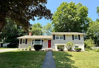 5 Virginia Rd 5, Medway, MA 02053