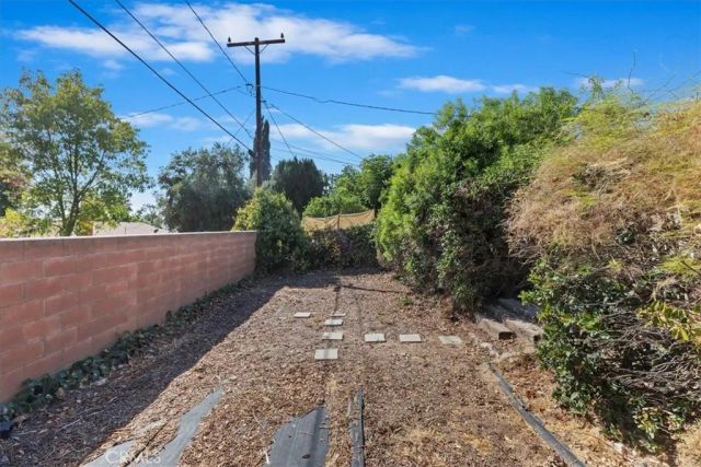 230 E Blaine, Riverside, CA 92507