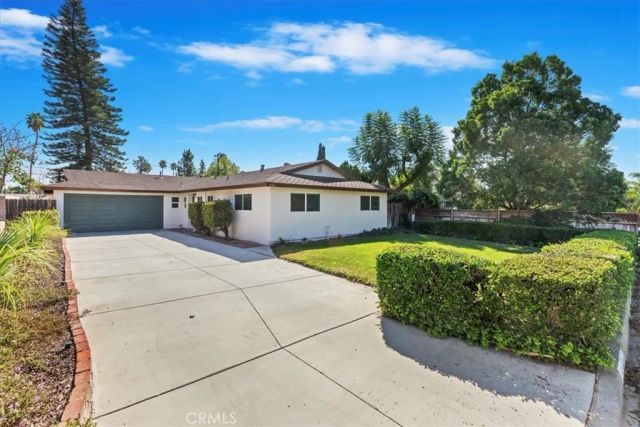 230 E Blaine, Riverside, CA 92507