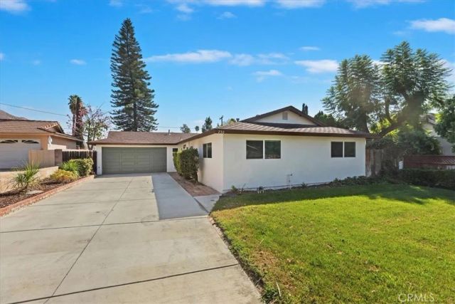 230 E Blaine, Riverside, CA 92507
