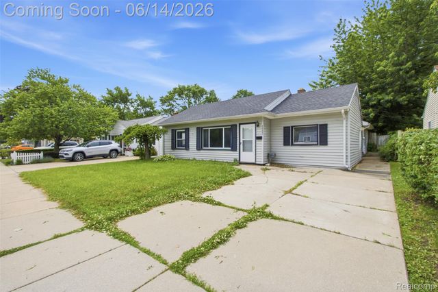 26295 Kathy Street, Roseville, MI 48066