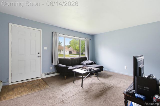 26295 Kathy Street, Roseville, MI 48066