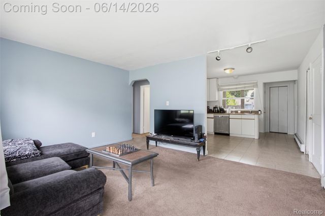 26295 Kathy Street, Roseville, MI 48066
