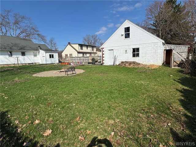 3001 Schoolview Road, Eden, NY 14057