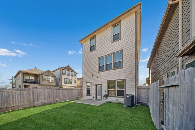 8604 Hollyoaks Creek Lane, Houston, TX 77063