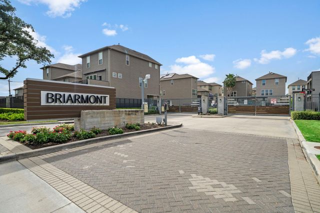 8604 Hollyoaks Creek Lane, Houston, TX 77063