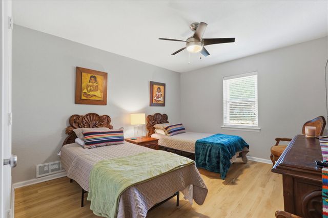 10941 Beauty Lane, Dallas, TX 75229