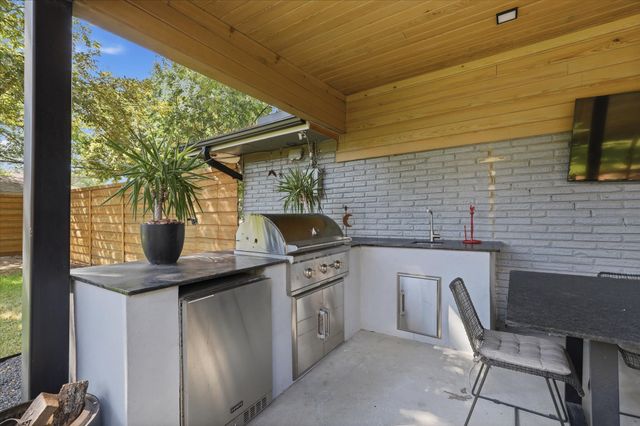 10941 Beauty Lane, Dallas, TX 75229