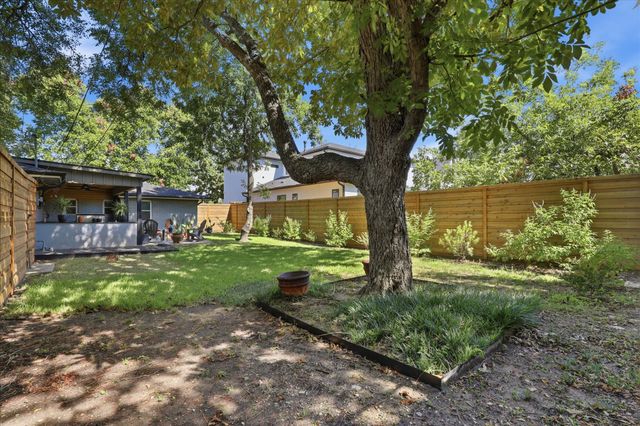 10941 Beauty Lane, Dallas, TX 75229
