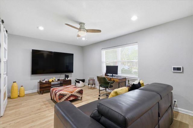 10941 Beauty Lane, Dallas, TX 75229