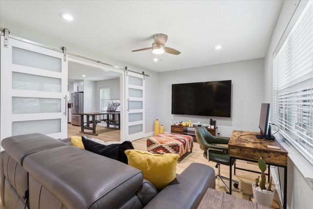 10941 Beauty Lane, Dallas, TX 75229