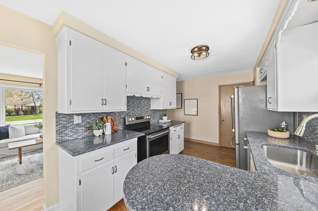 8031 Whitney ROAD, Fox Point, WI 53217