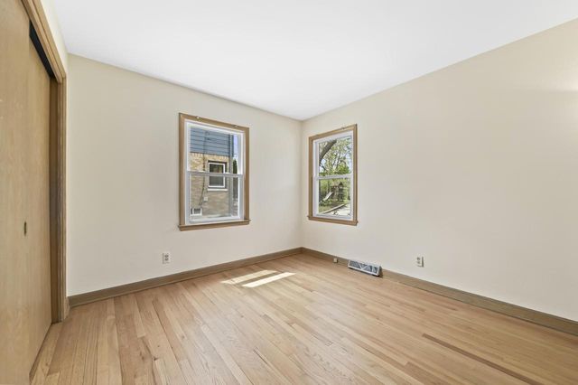 8031 Whitney ROAD, Fox Point, WI 53217