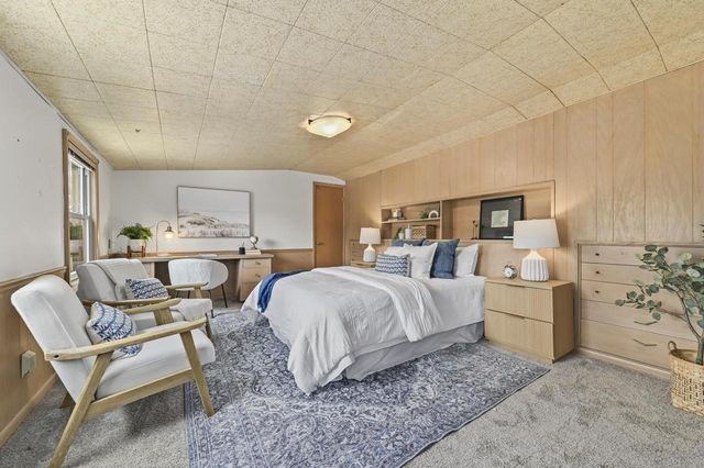 8031 Whitney ROAD, Fox Point, WI 53217