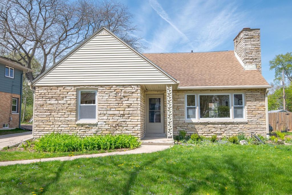 8031 Whitney ROAD, Fox Point, WI 53217