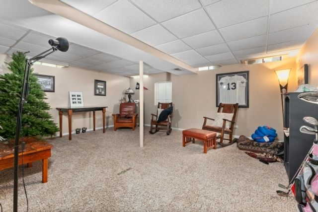 1305 Dancer Court, Libertyville, IL 60048