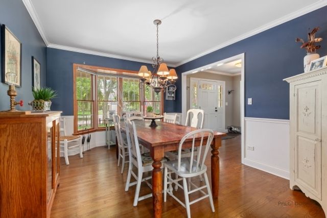 1305 Dancer Court, Libertyville, IL 60048