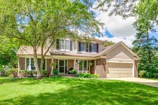 1305 Dancer Court, Libertyville, IL 60048