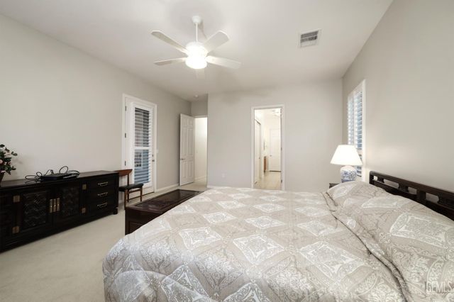 10308 Dutch Iris Drive, Bakersfield, CA 93311