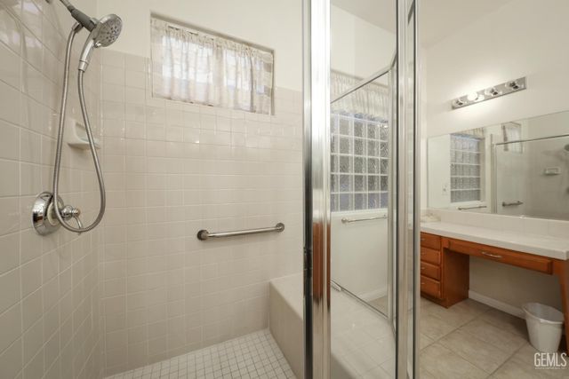 10308 Dutch Iris Drive, Bakersfield, CA 93311