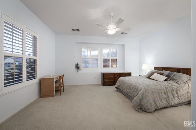 10308 Dutch Iris Drive, Bakersfield, CA 93311