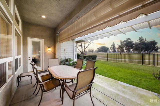 10308 Dutch Iris Drive, Bakersfield, CA 93311