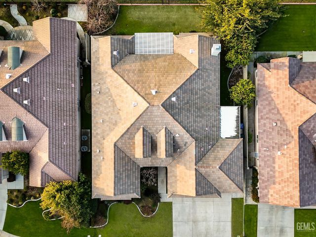 10308 Dutch Iris Drive, Bakersfield, CA 93311